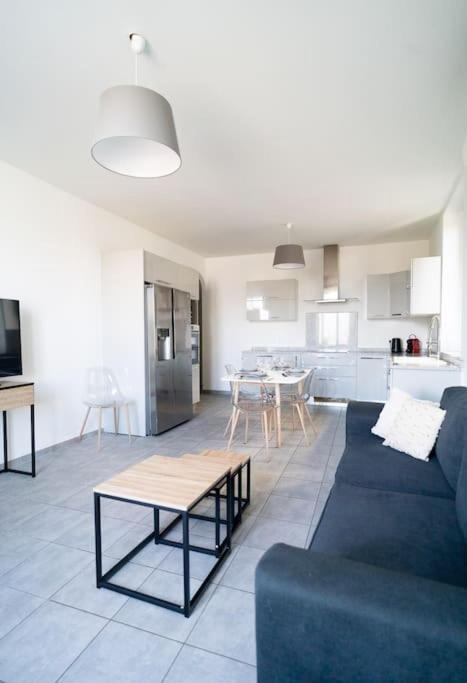 Appartement T4 Vue Mer Proche Gare Et Centre Ville Ajaccio  Esterno foto